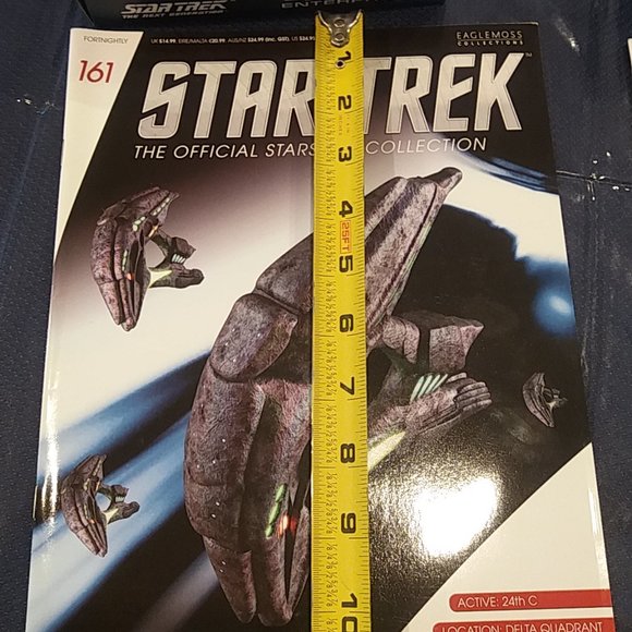 Eaglemoss Diecast Star Trek Void Ship model With Magazine - Picture 4 of 5